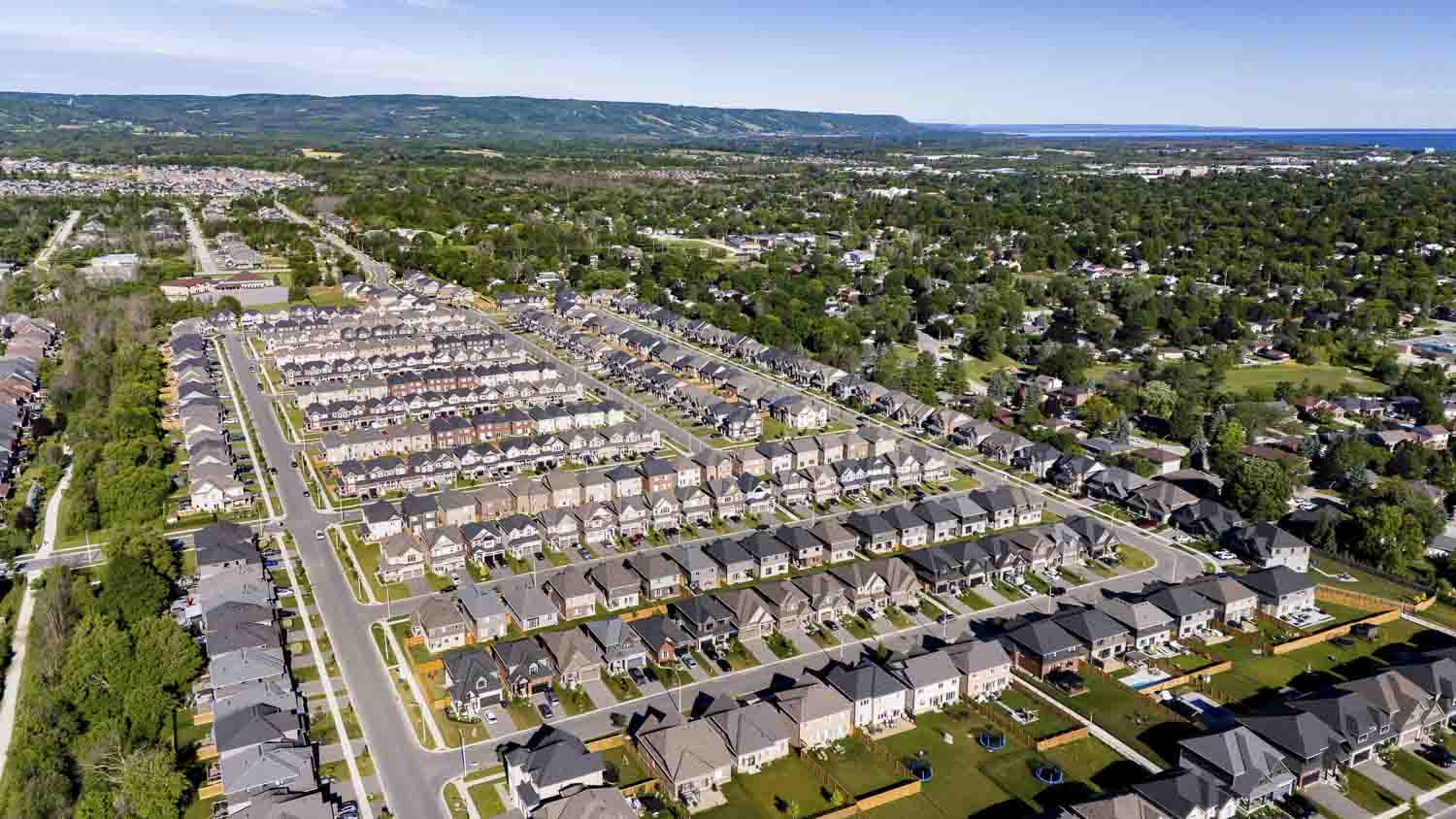 Aerial of Sunvale, Indigo and Pretty River Estates in Collingwood looking South