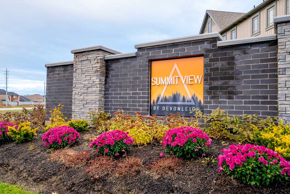 Summit View Entrance