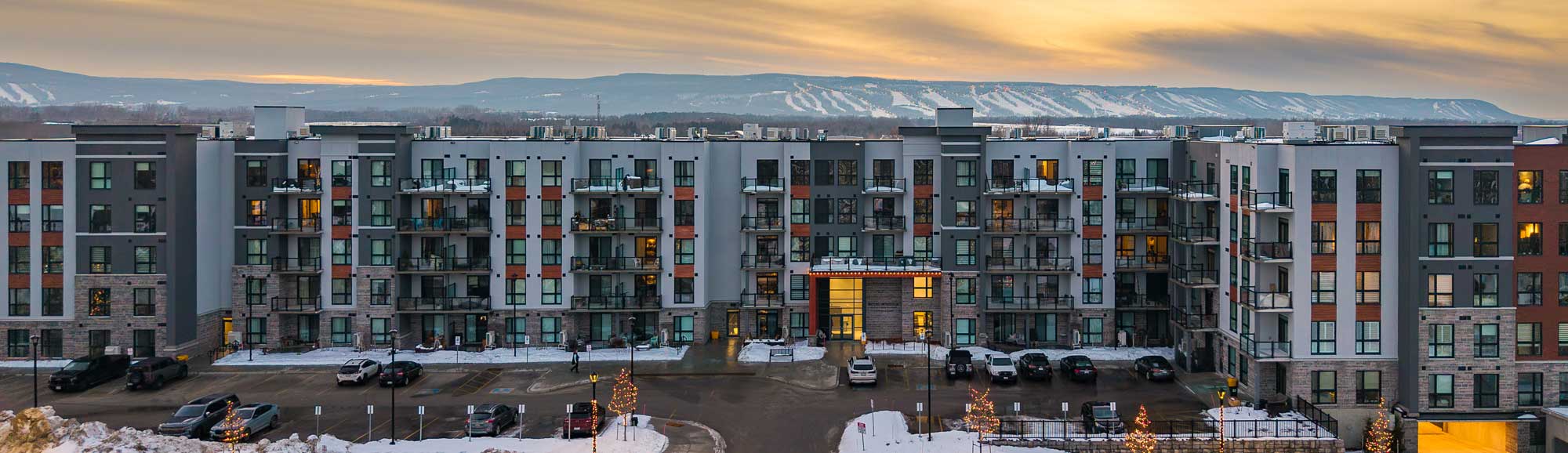 Royal Windsor Condo - a 55+ Collingwood Community