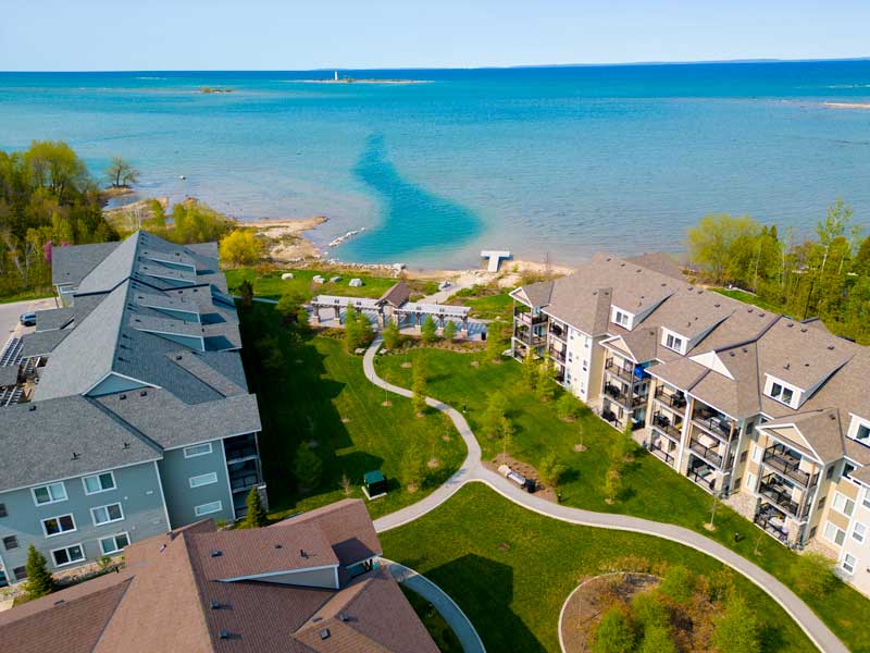 Trail leading to Georgian Bay